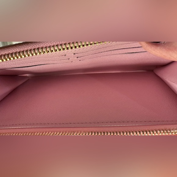 🍋💕Louis Vuitton Monogram Giant By The Pool Zippy Wallet Light Pink💕🍋 - Picture 12 of 16